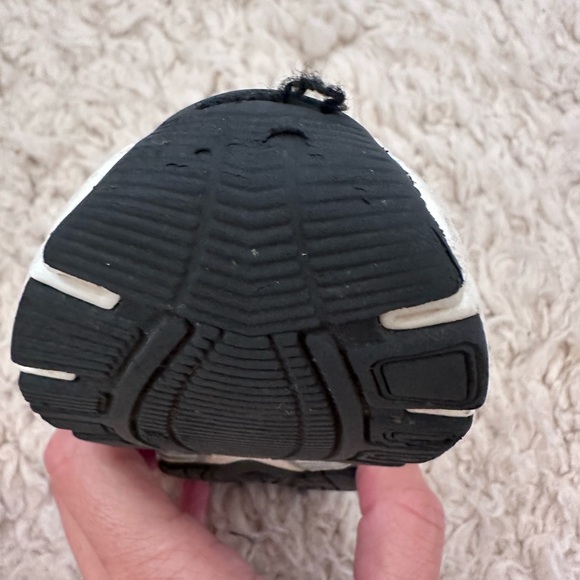 Zara toddler tennis shoes! Colorful and hardly worn - Picture 6 of 7